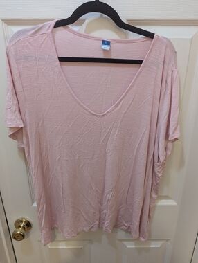 Old Navy Light Pink V-Neck Drapey Short Sleeve Tee